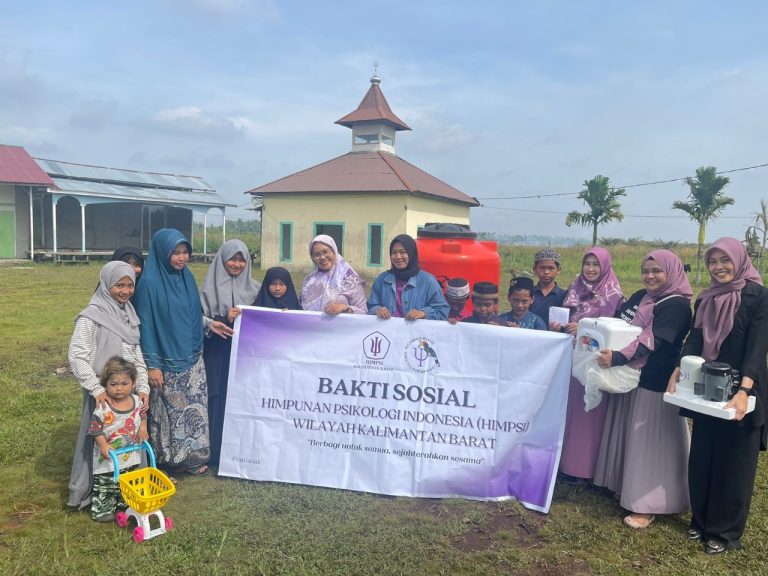 Mahasiswa Psikologi Islam IAIN Pontianak Turut Membersamai Dalam Kegiatan Bakti Sosial Himpunan Psikologi Indonesia Dalam Rangka Musyawarah Wilayah (Muswil)