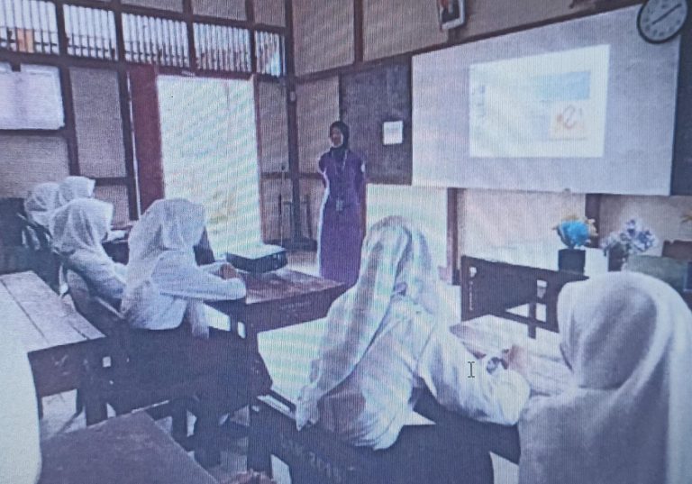 PENYULUHAN BAHAYA MEROKOK DI SEPINGGAN KECIL OLEH MAHASISWA PSIKOLOGI ISLAM