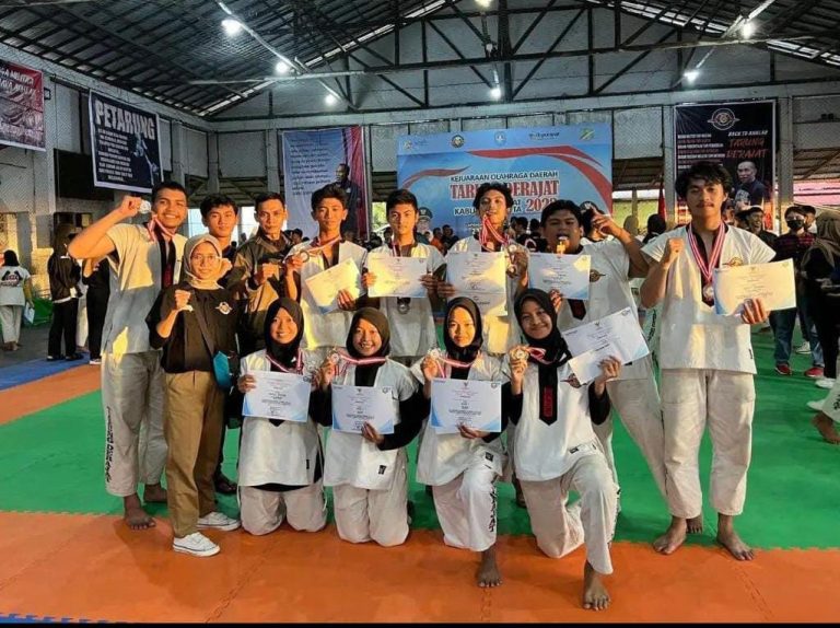 Mahasiswa Psikologi Islam Meraih Juara Dalam Lomba Tarung Derajat Yang Diadakan Oleh DISPORAPAR Kabupaten Kuburaya